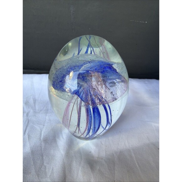 Paperweight Jelly Fish Hand Blown Art Clear Red And Blue 5" High 3"wide Bubbles - Picture 2 of 5